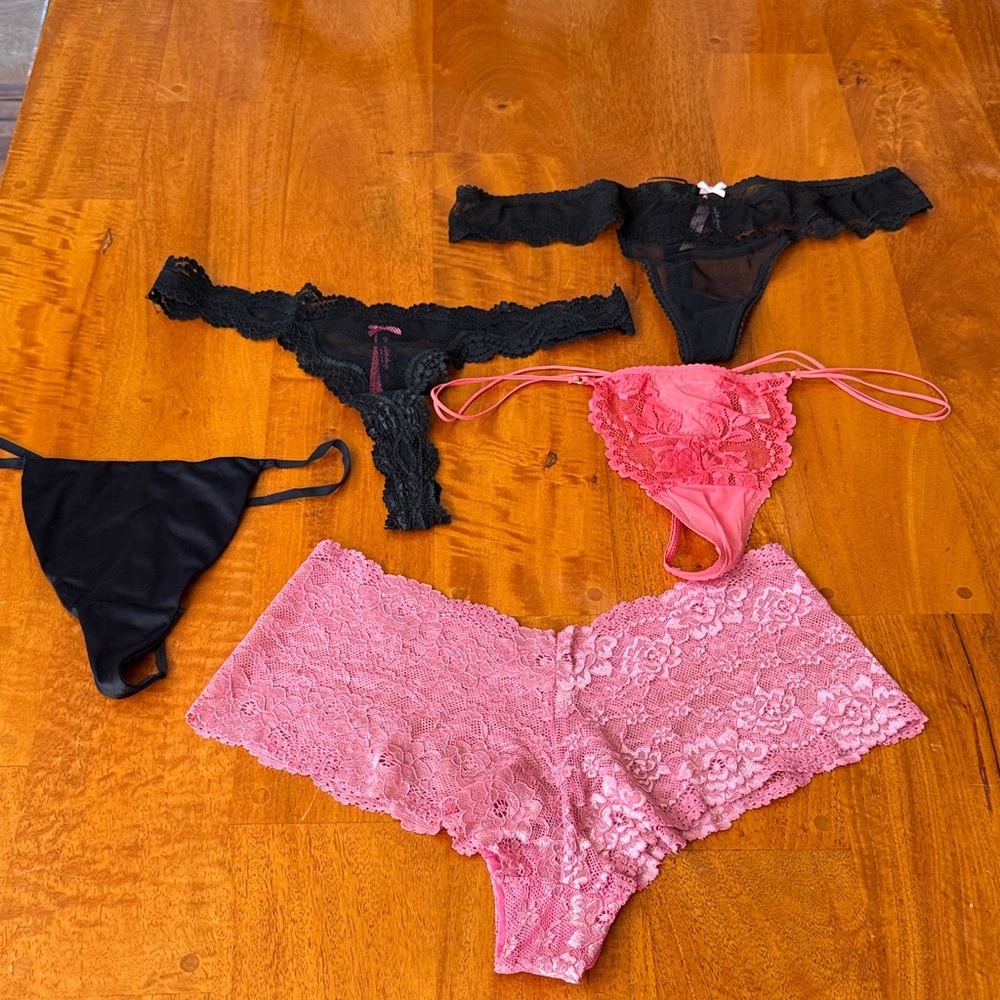 Victoria's Secret Lace Panty Mix in Pink & Black